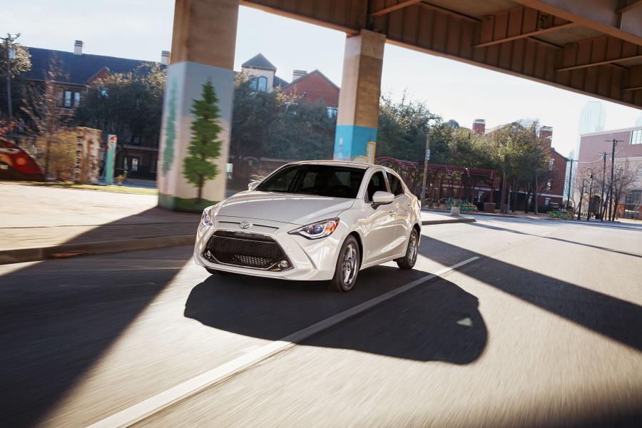  Toyota Yaris Sedan 2018 года  (NA) (фото 1 из 10)